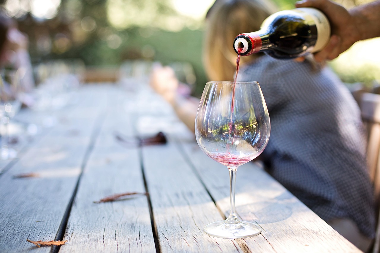 Illustration d'une sÃ©ance de dÃ©gustation de vin